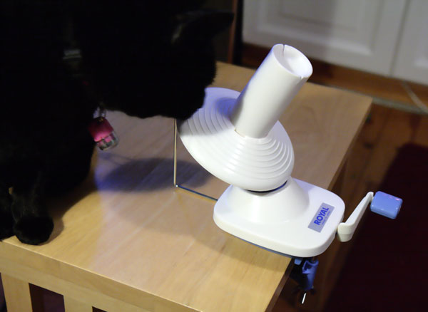 Ball winder